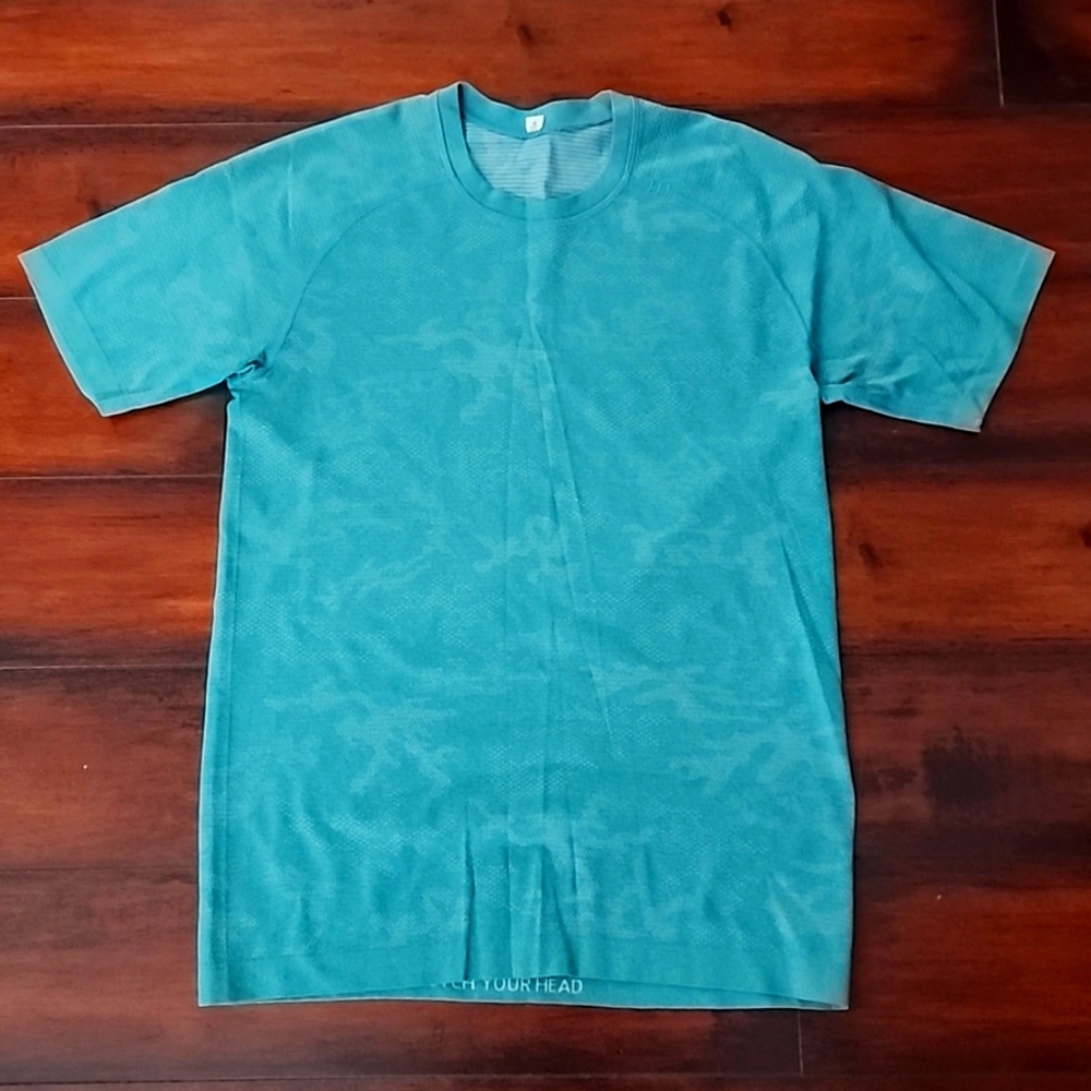 Lululemon Activewear T-shirt